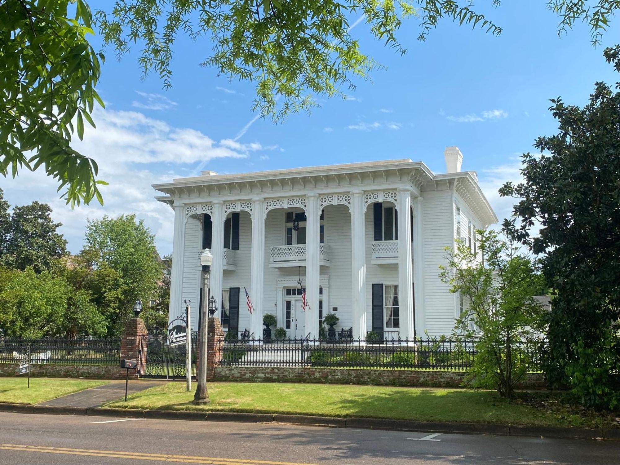 Shadowlawn Bed And Breakfast Кълъмбъс Екстериор снимка